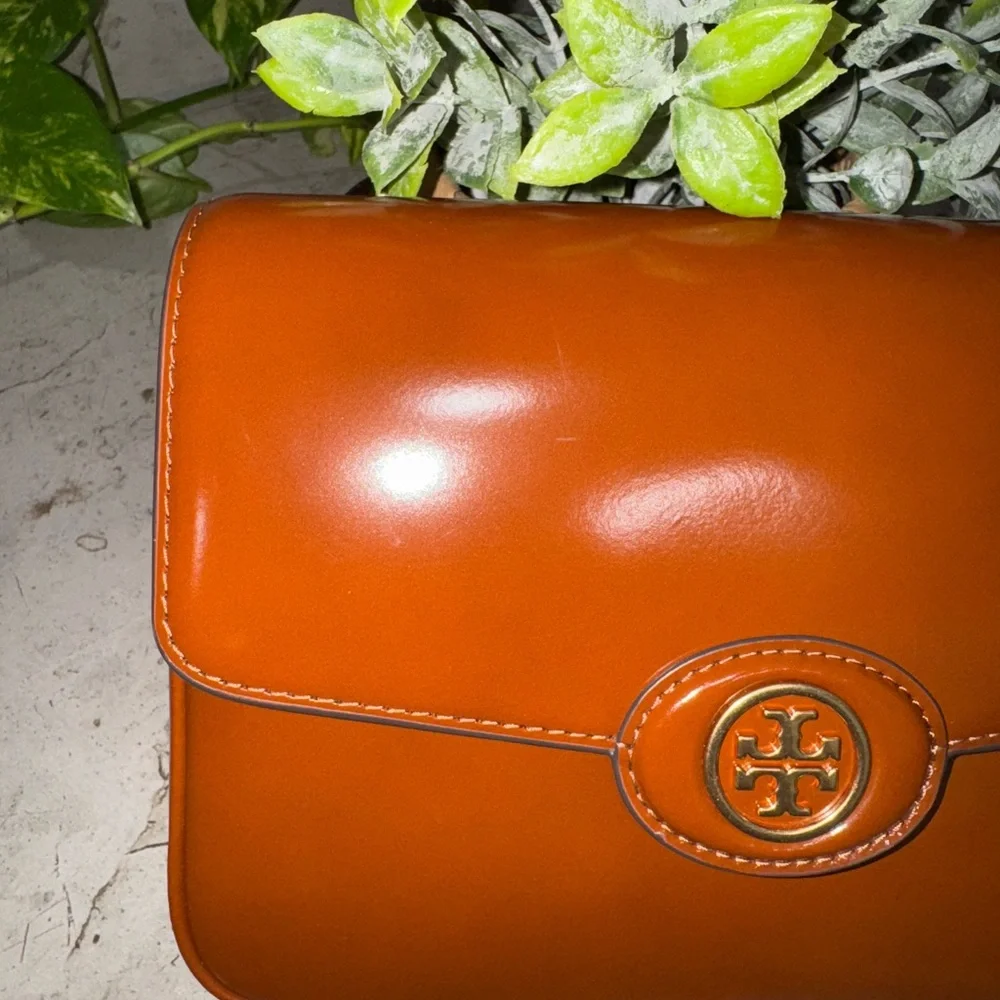 Tory Burch Tan Leather Crossbody Bag - Picture 8 of 16